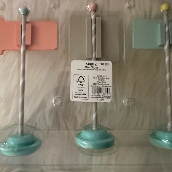 Easter Tiered Tray decor Spritz Mini Signs - Picture 5 of 5